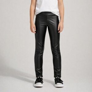 🖤 ZARA Girls Faux Leather Leggings – Size 12–13 (Youth)